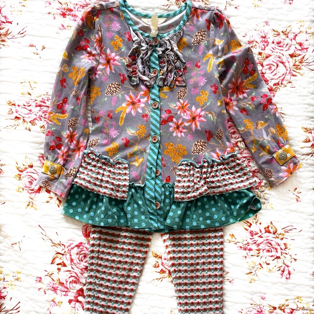 Matilda Jane Once Upon A Time tunic and leggings. Size 4. GUC